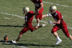 ayx爱游戏平台 -德约科维奇遭遇十二连败，老鹰教练面临压力！